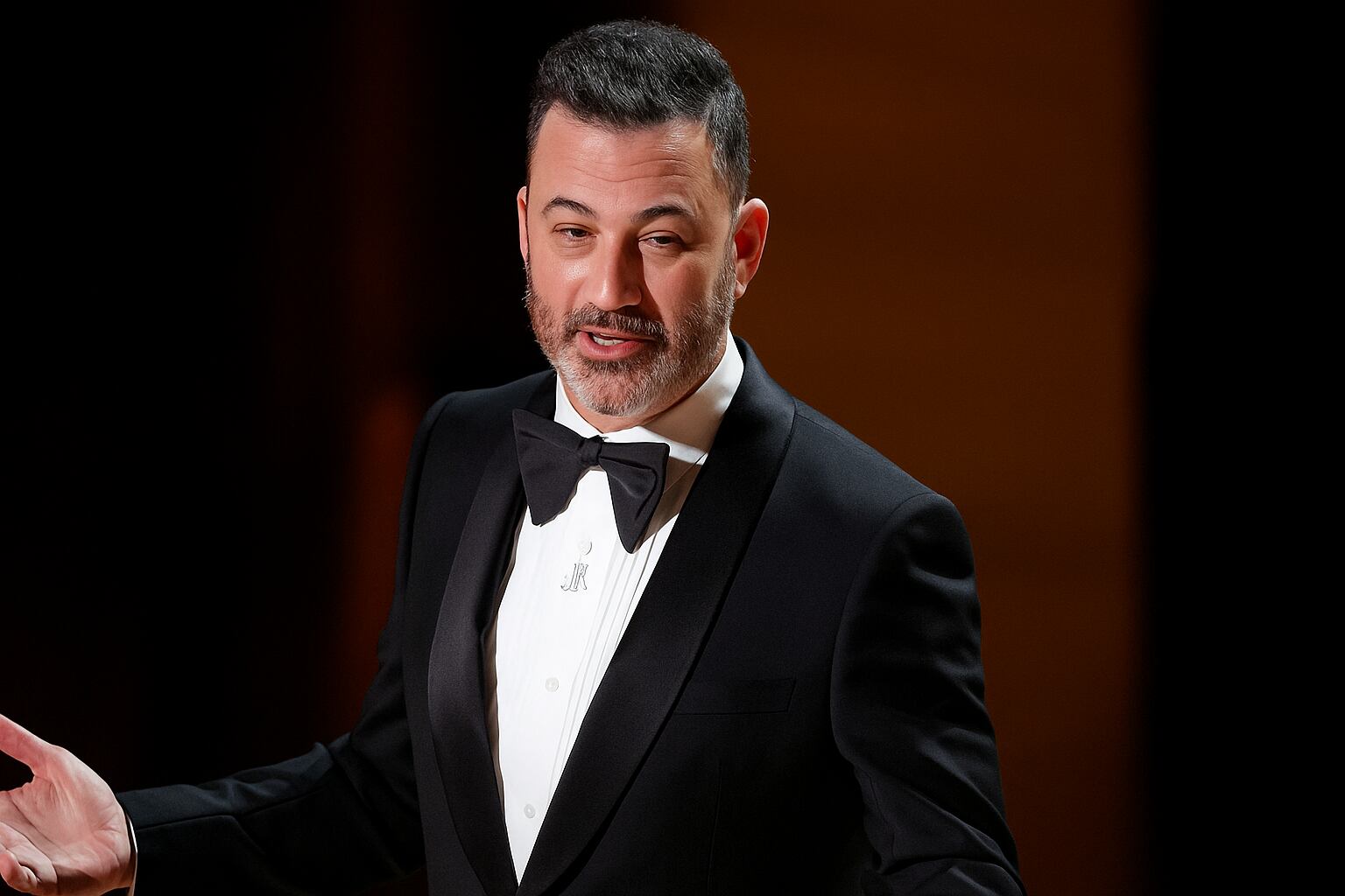 Jimmy Kimmel Live stage empty after FCC suspension controversy