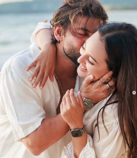 Sonakshi Sinha shares loved-up Phuket moments as Zaheer Iqbal plants a kiss on her cheek