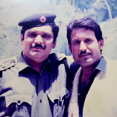 Raza Murad recalls shooting with Kiran Kumar for Rishi Kapoor's ‘Henna’ in Manali