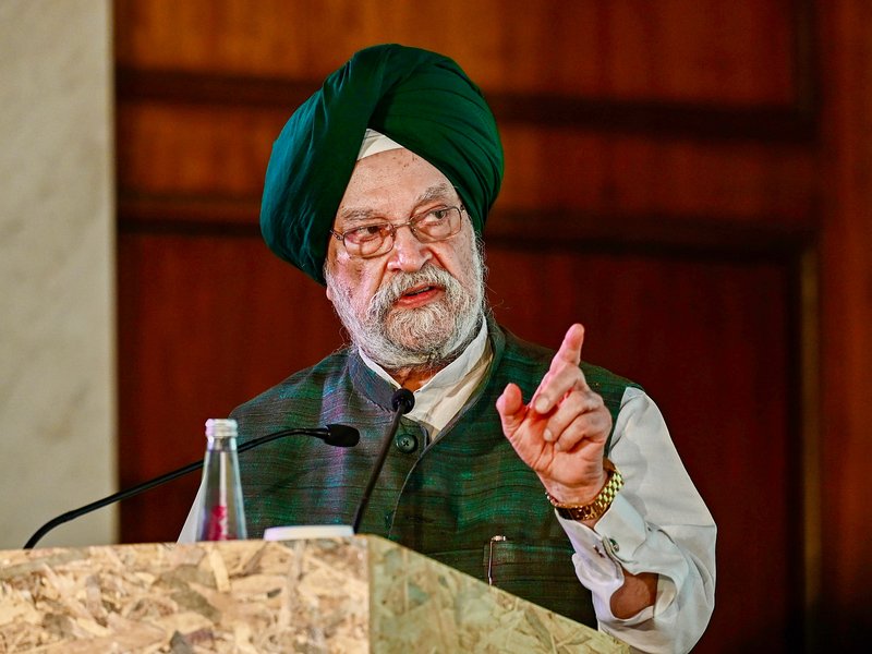 Minister Hardeep Puri rejects claims against E20 fuel, calls it scientifically tested