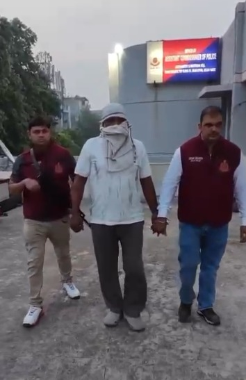 Delhi Crime Branch arrests two life convicts, one wanted in Mumbai killing
