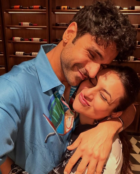 Vivek Dahiya, Divyanka Tripathi celebrate 10th wedding anniversary, first as parents to twin boys