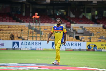 Maharaja Trophy KSCA T20: Vyshak, Rai fire Mysuru Warriors into knockouts