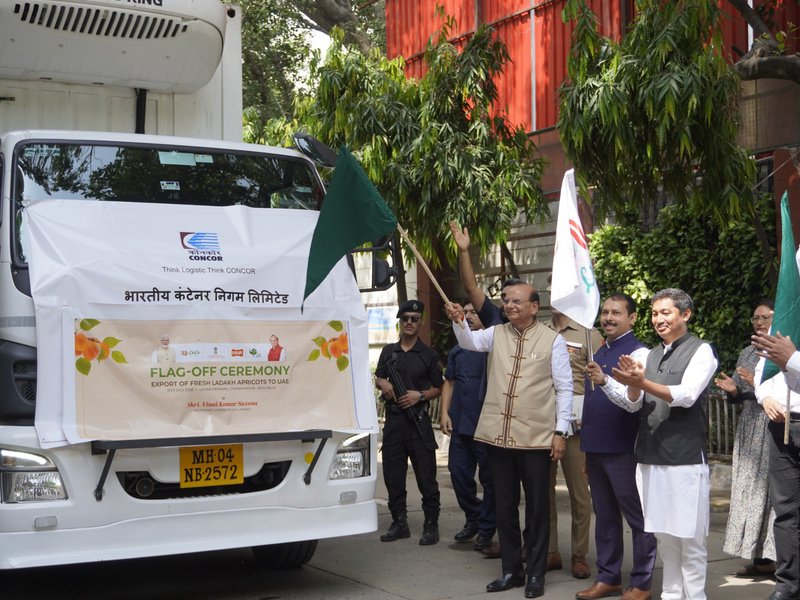 APEDA facilitates 1st organic apricot shipment from Ladakh to UAE