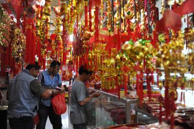 EU slaps flat customs duty on cheap goods from China